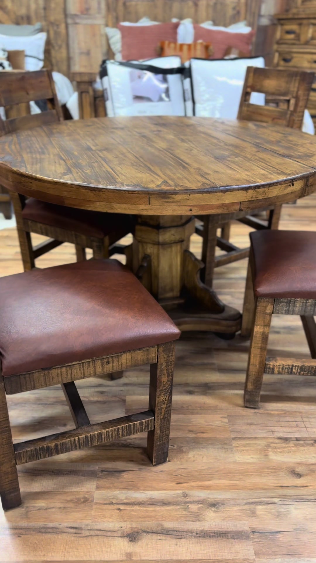 @RusticFurnitureDepot