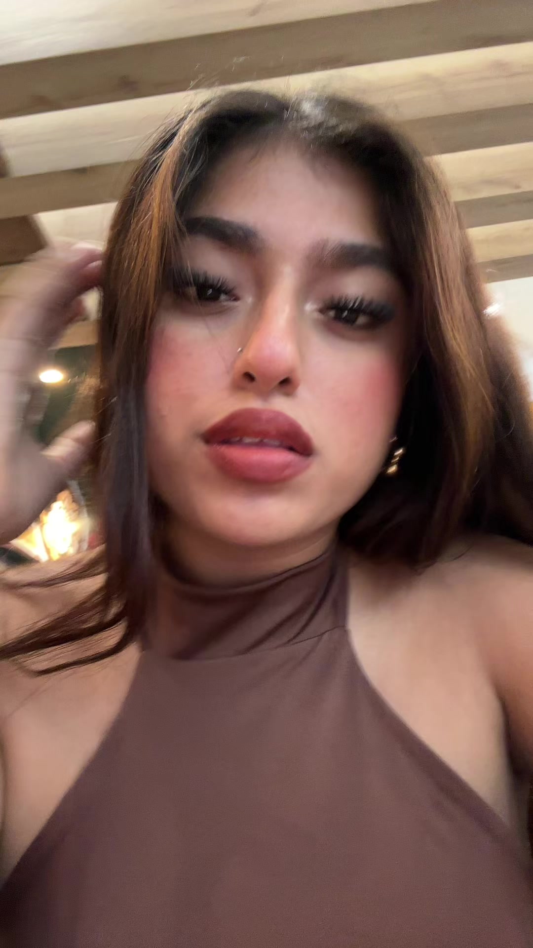 @Lara