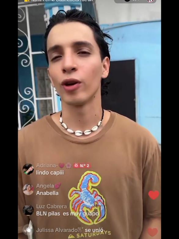 @AniEli