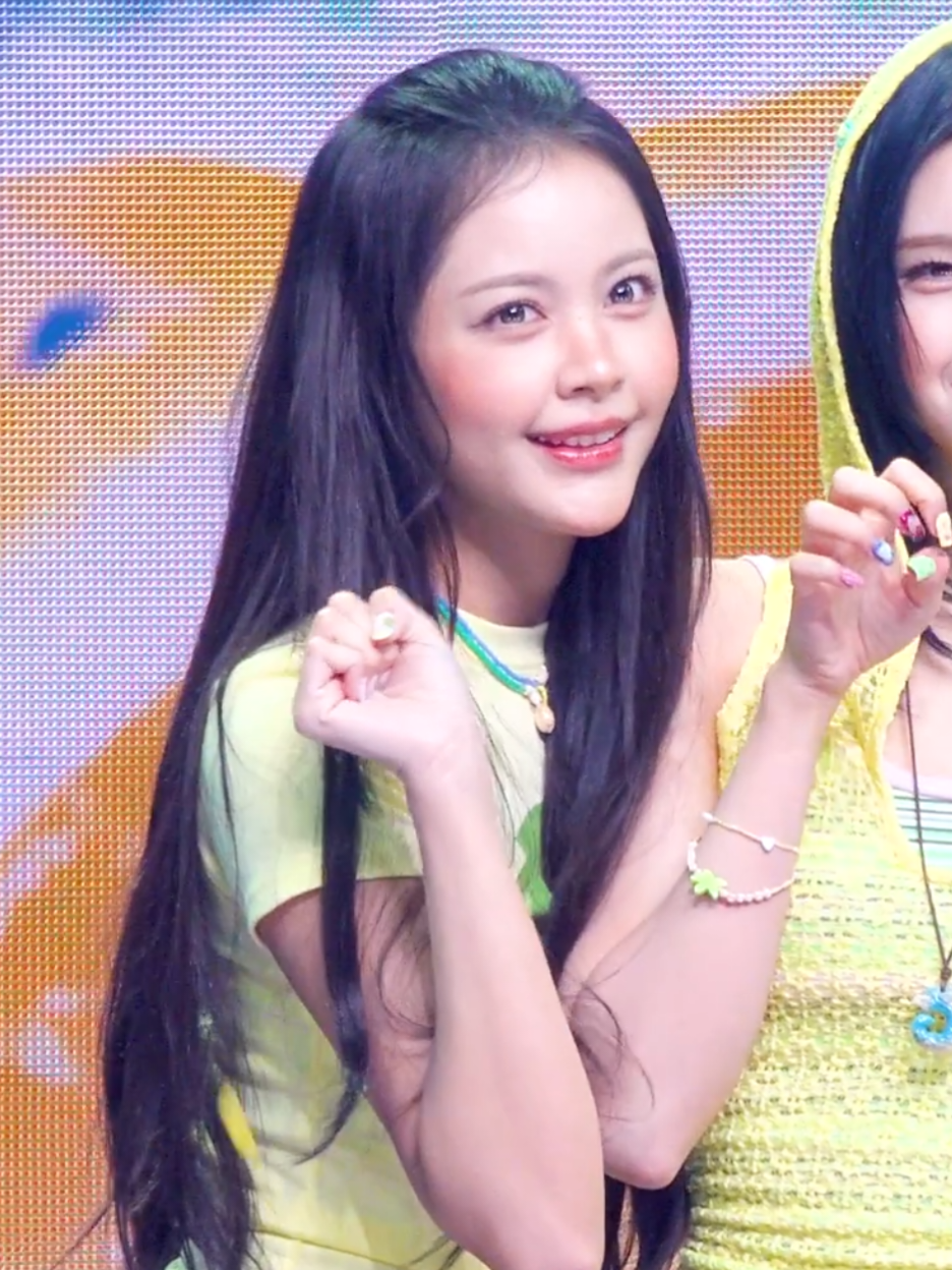 @kari 🕸️ | fancams!