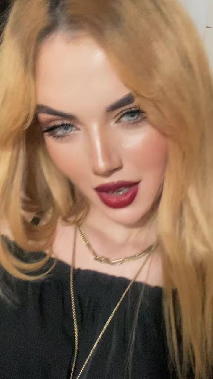 @tinazibani
