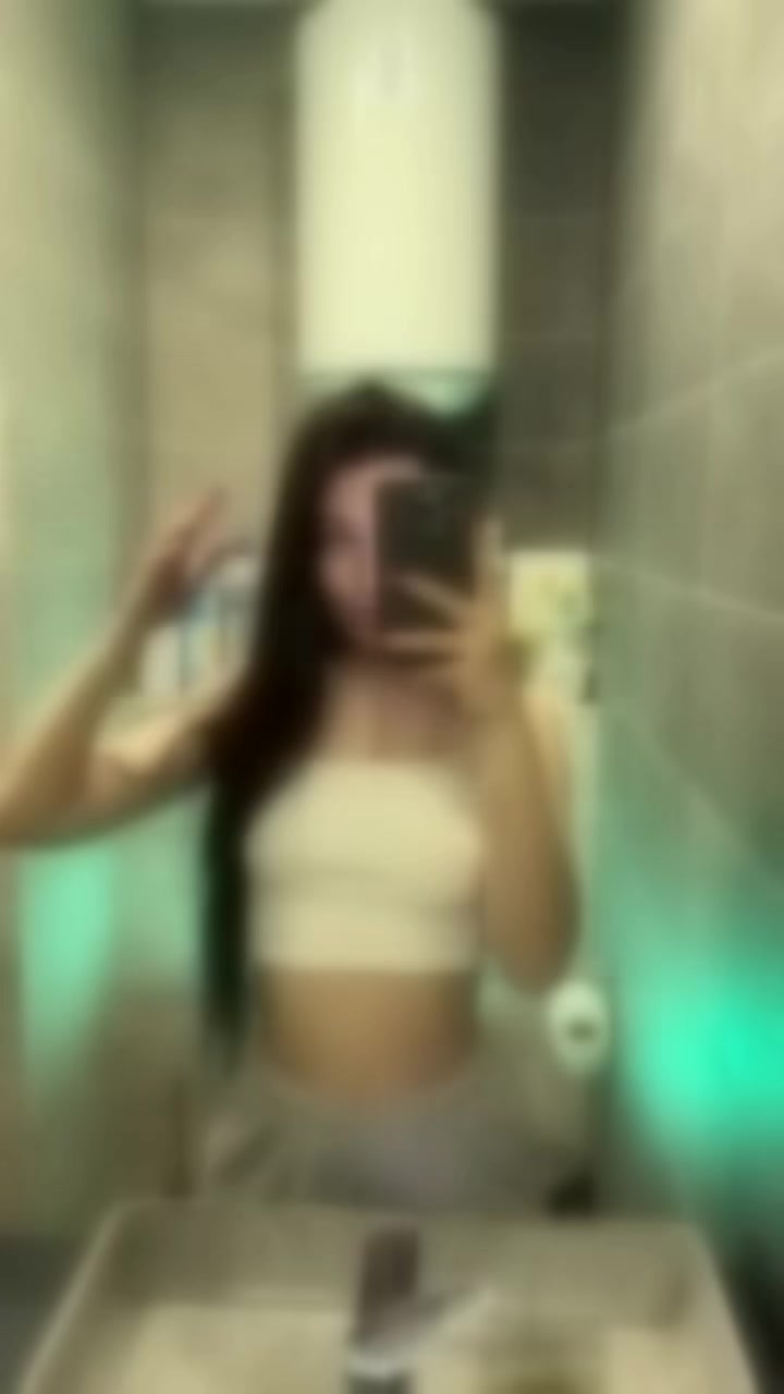 @nguynthhngly6789