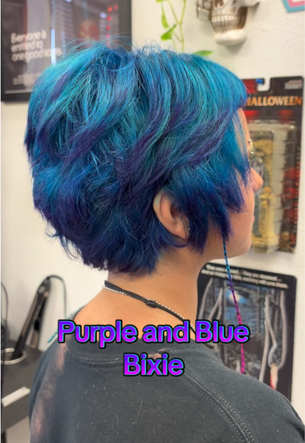 @Looks That Kill Salon