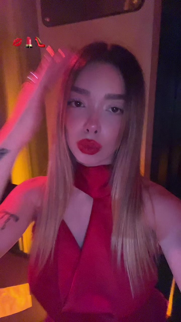 @Lara ✮⋆˙