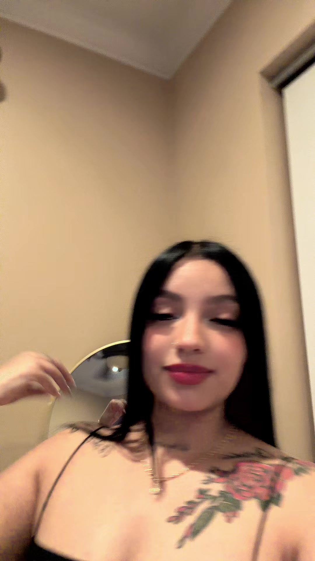 @KarelysKnosville👸🏻