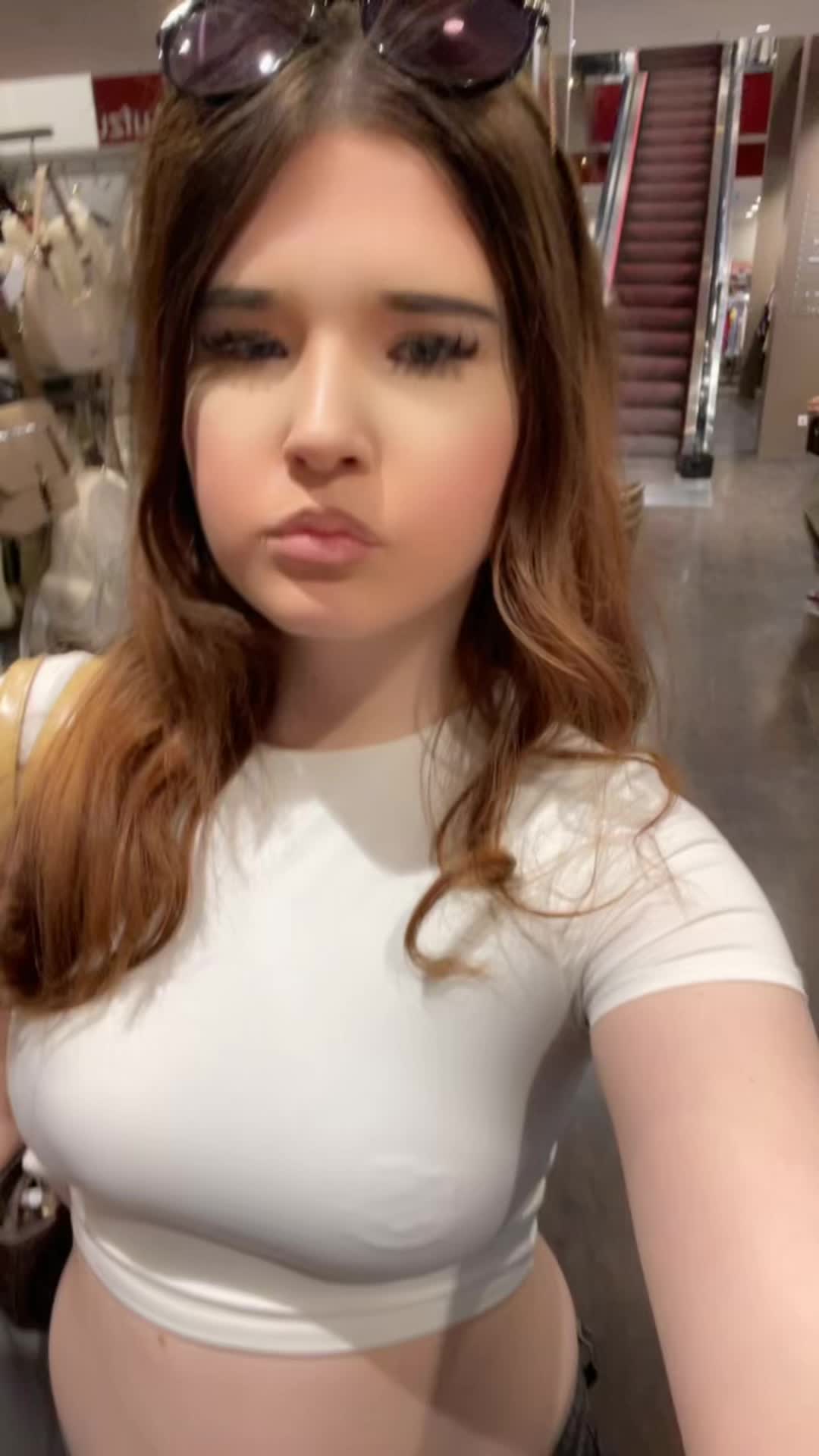 @𝒞💕