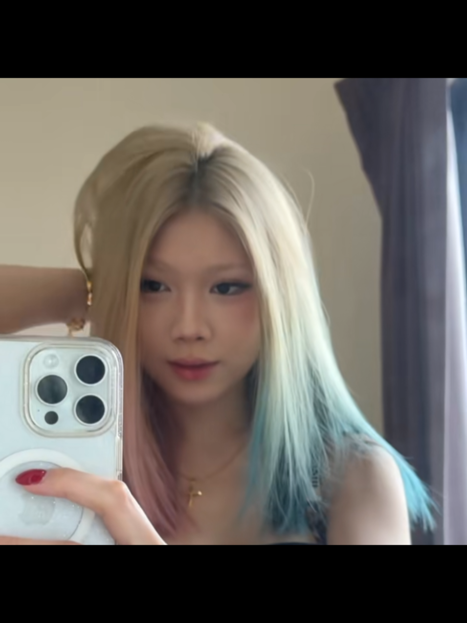 @⋆