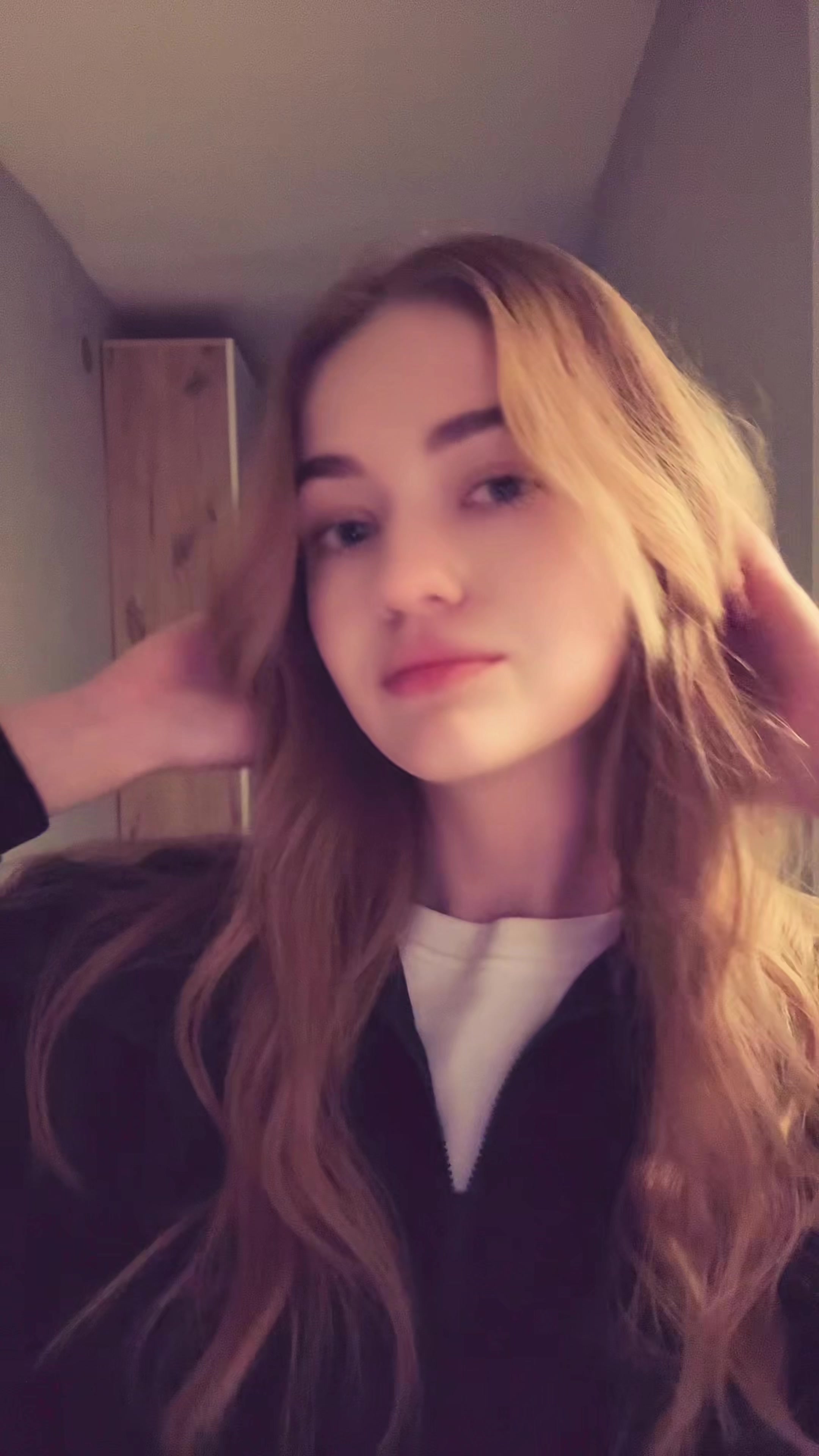 @соня