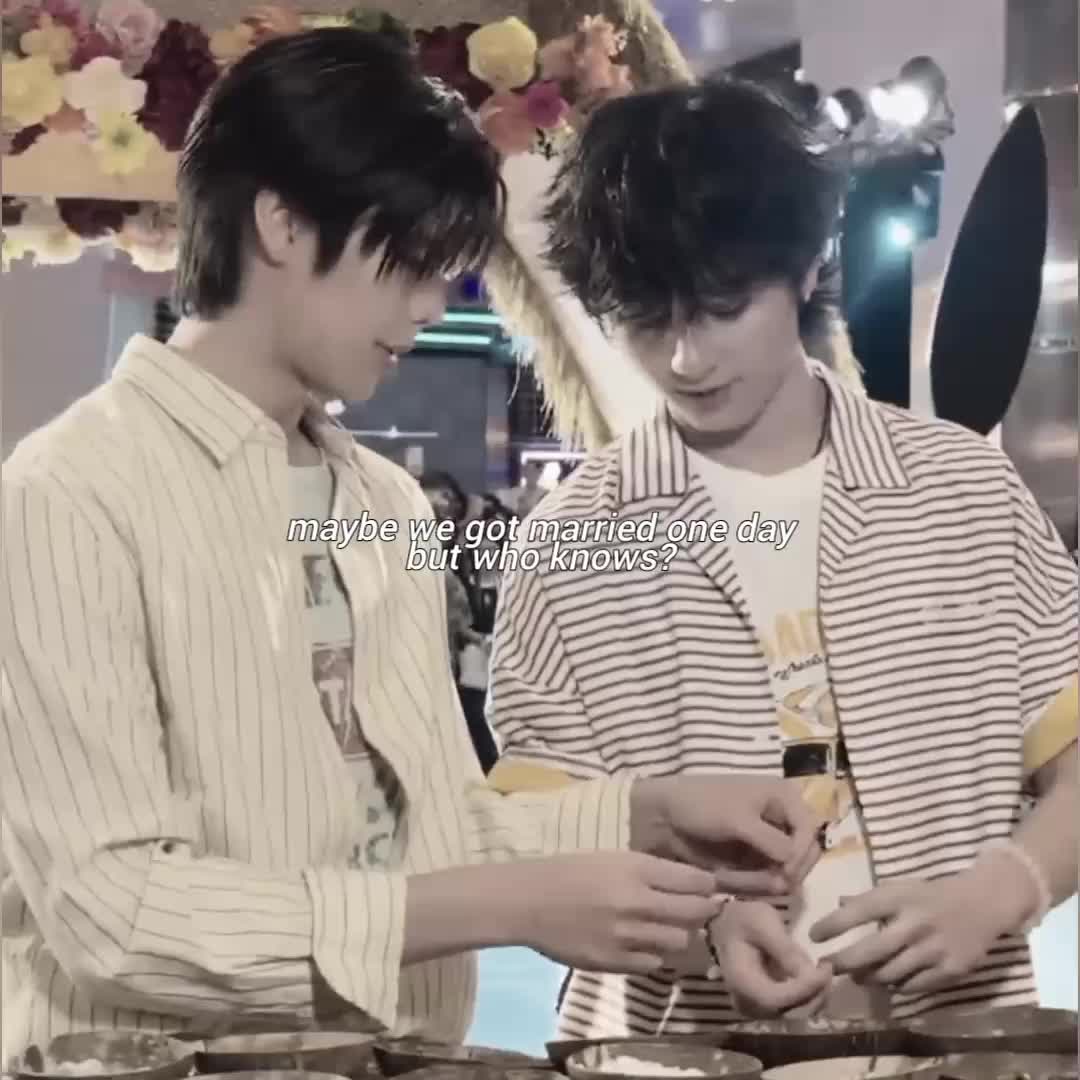 @eli ธีร์เวฟ `🍊