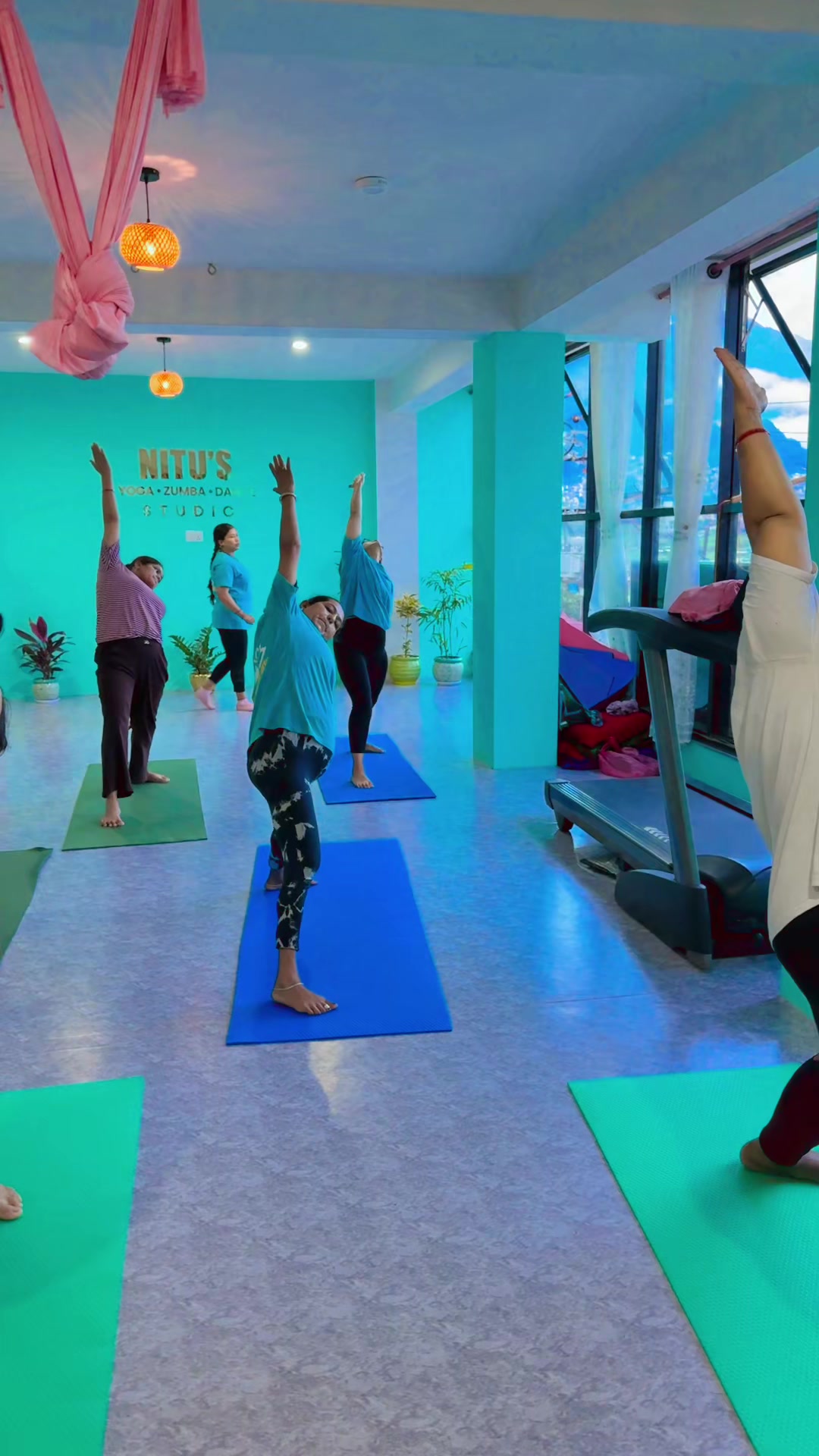 @Nitu singh yoga teacher zIn