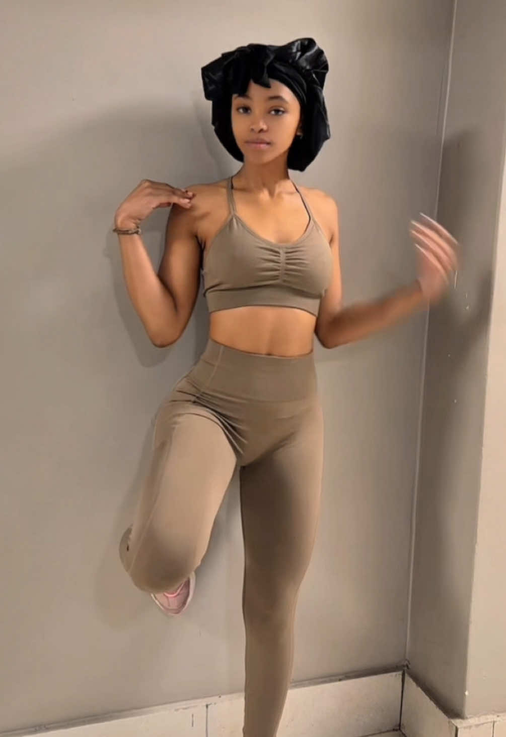 @thandiswakhalifonia