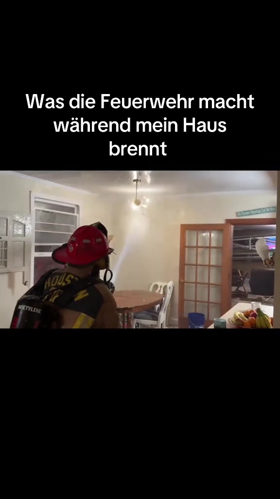 @🦅