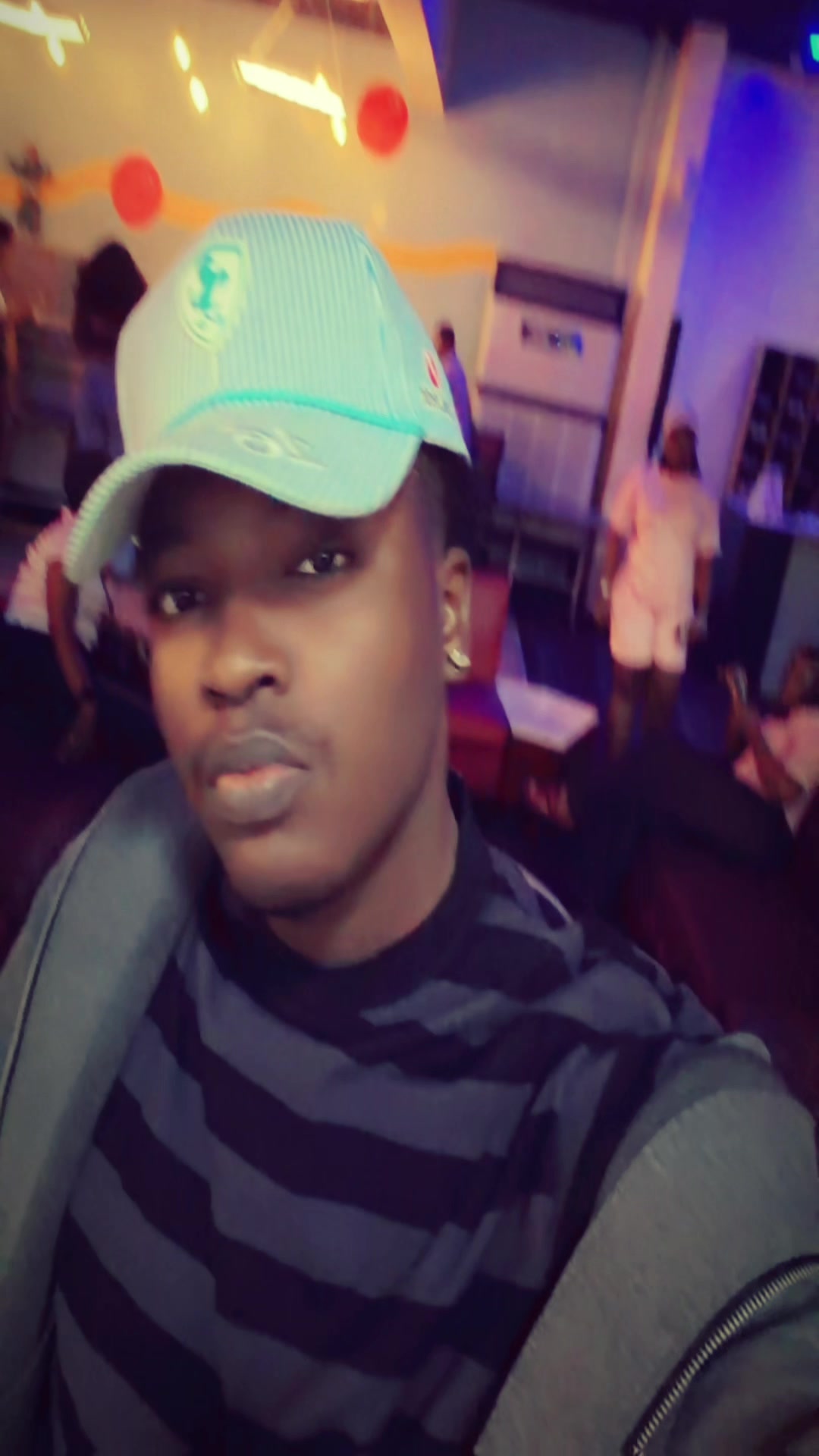 @IFEOLUWA🧃