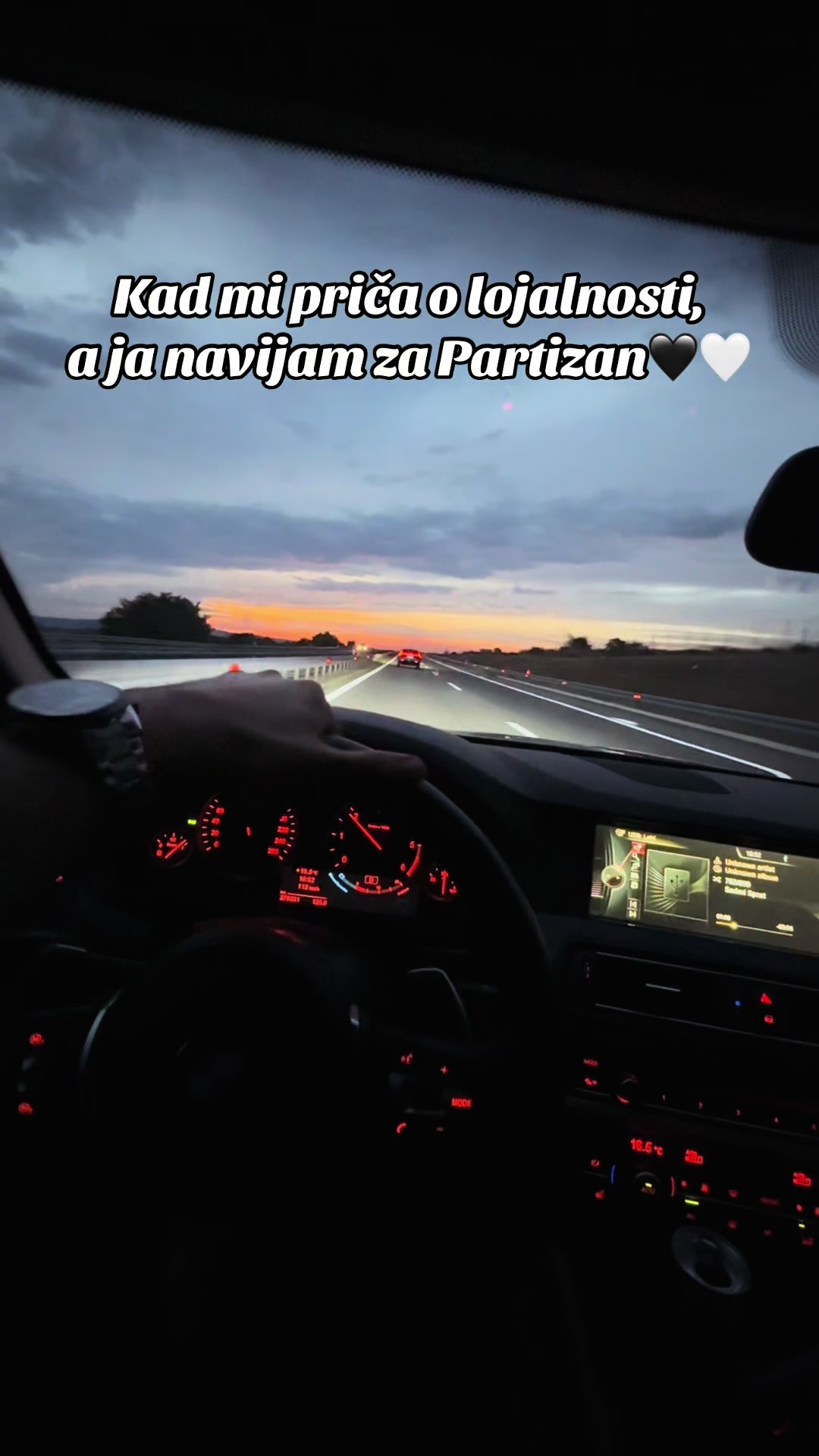 @Lazar🇷🇸