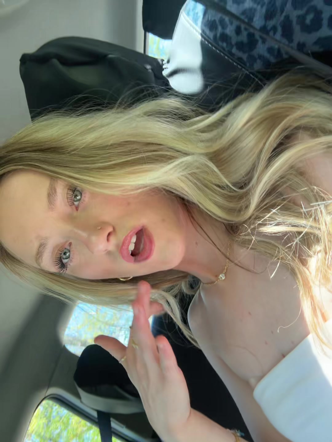 @Ava🩷