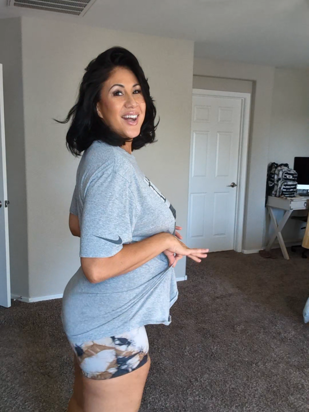 @MiaNavarro
