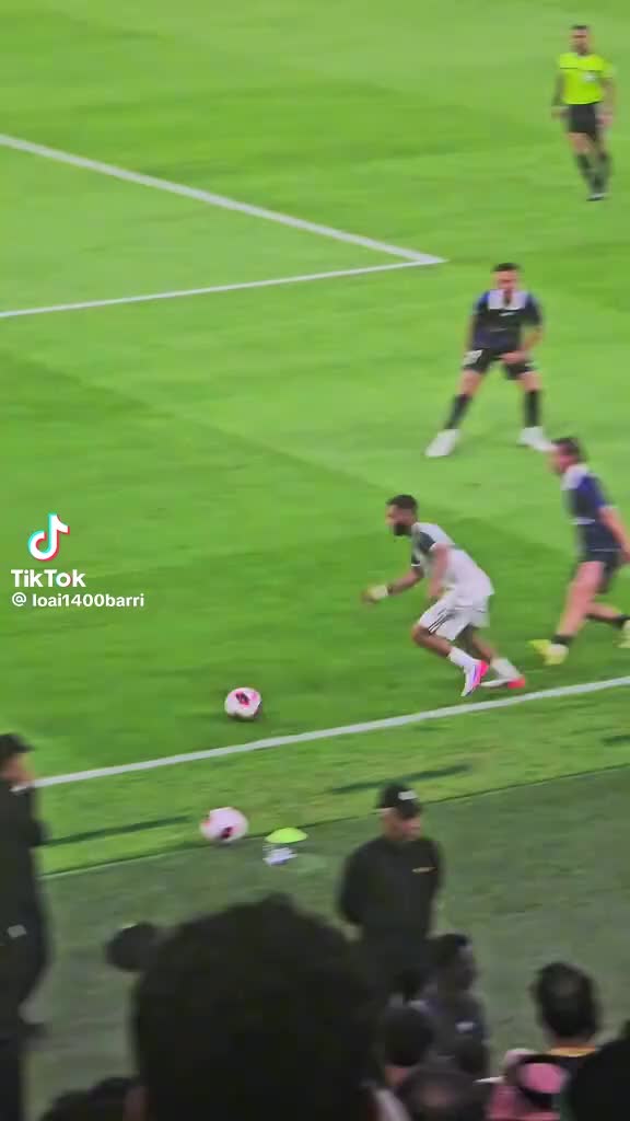 @footballfaithfuls