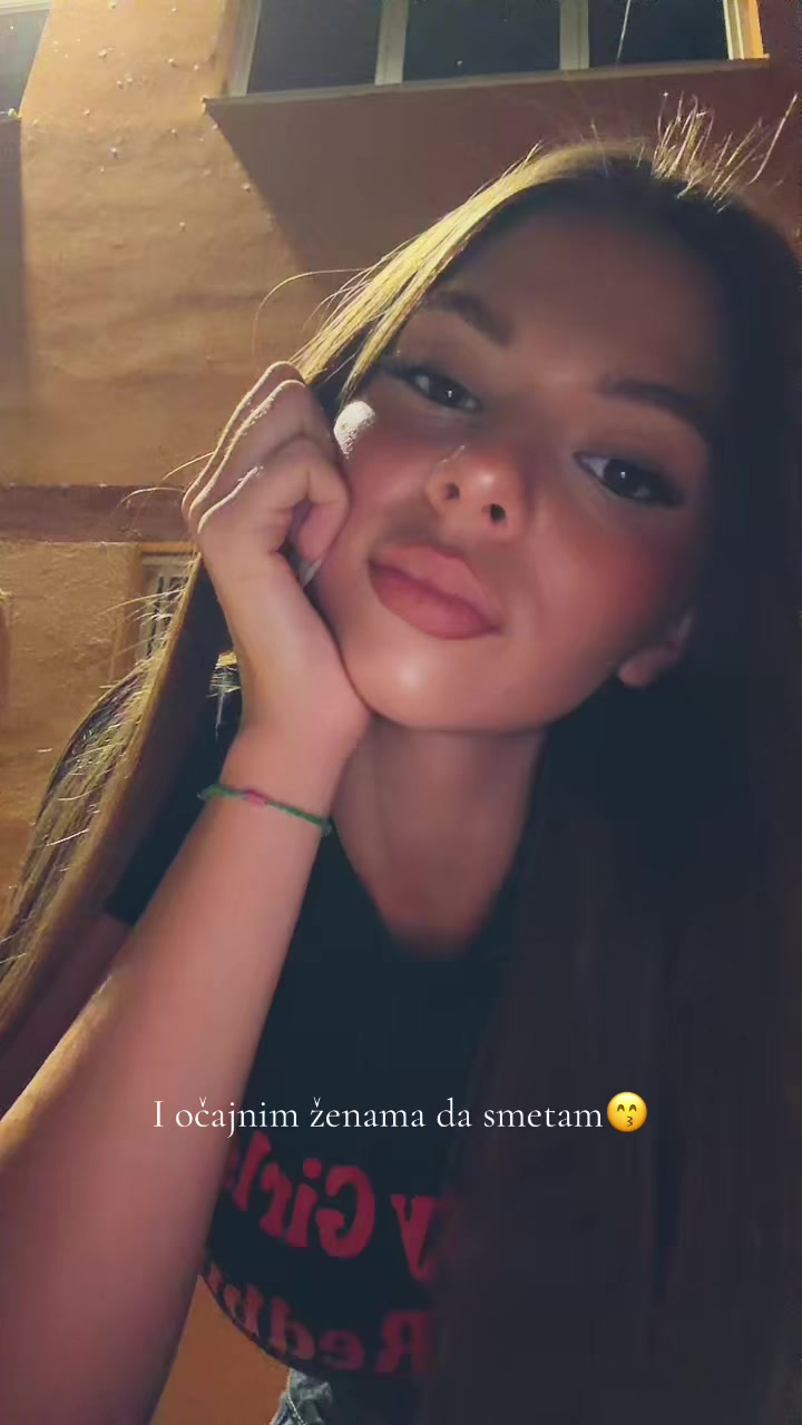 @Сара