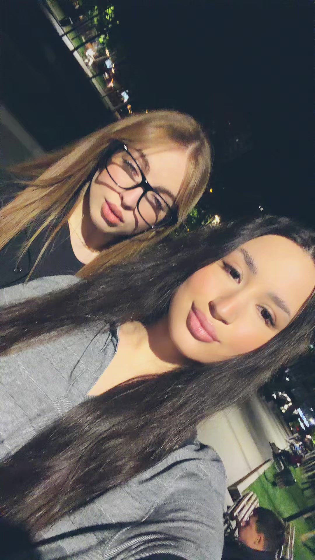 @🖤