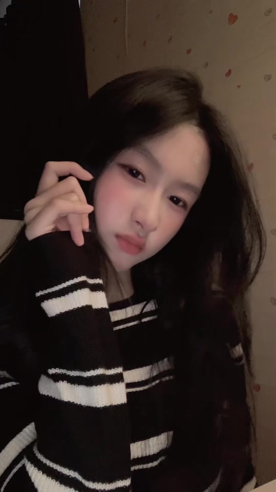 @charlyourbae
