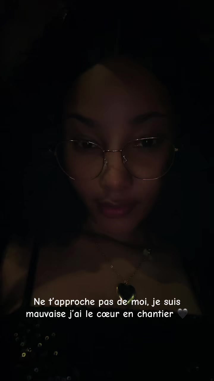 @Miss J A Y⚜️