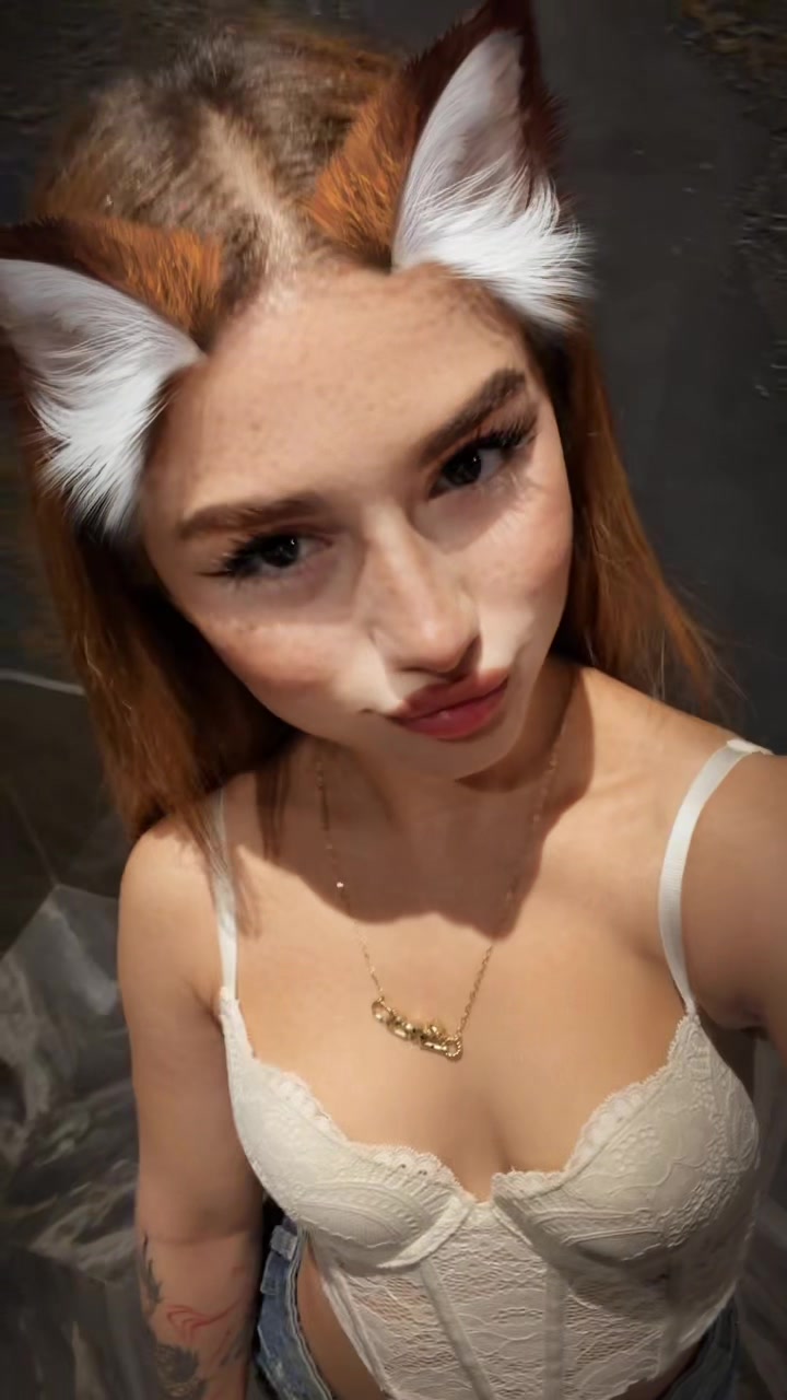 @𝓕𝓲🎀
