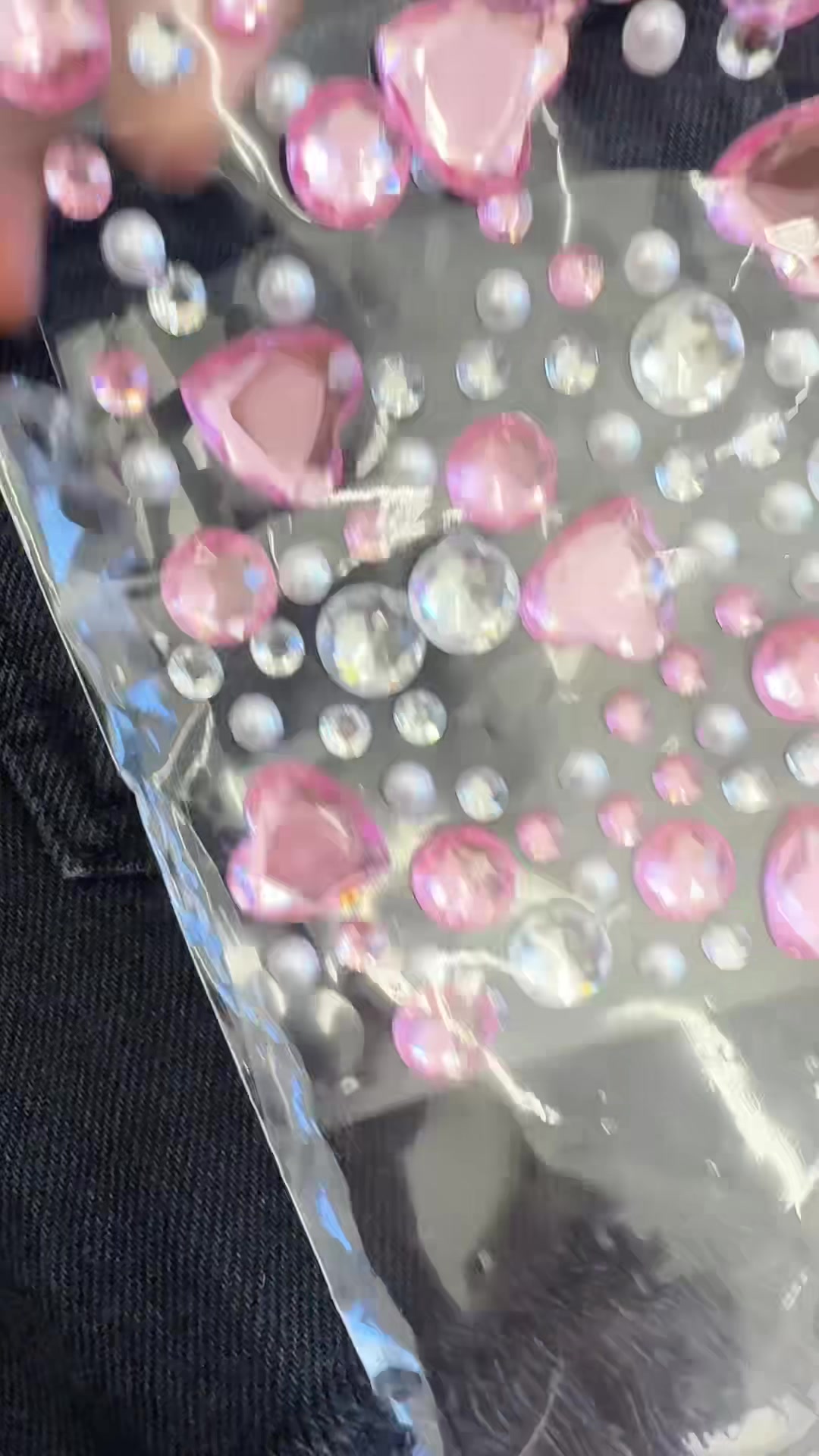 @AV