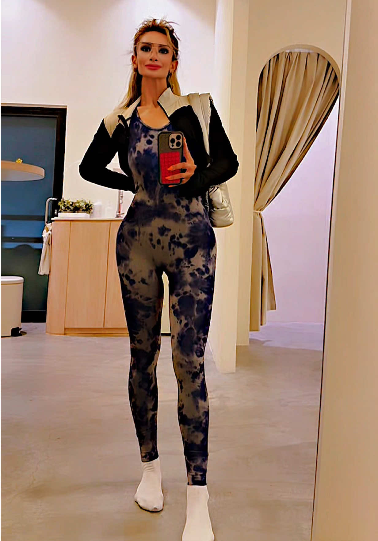 @schanooladiva