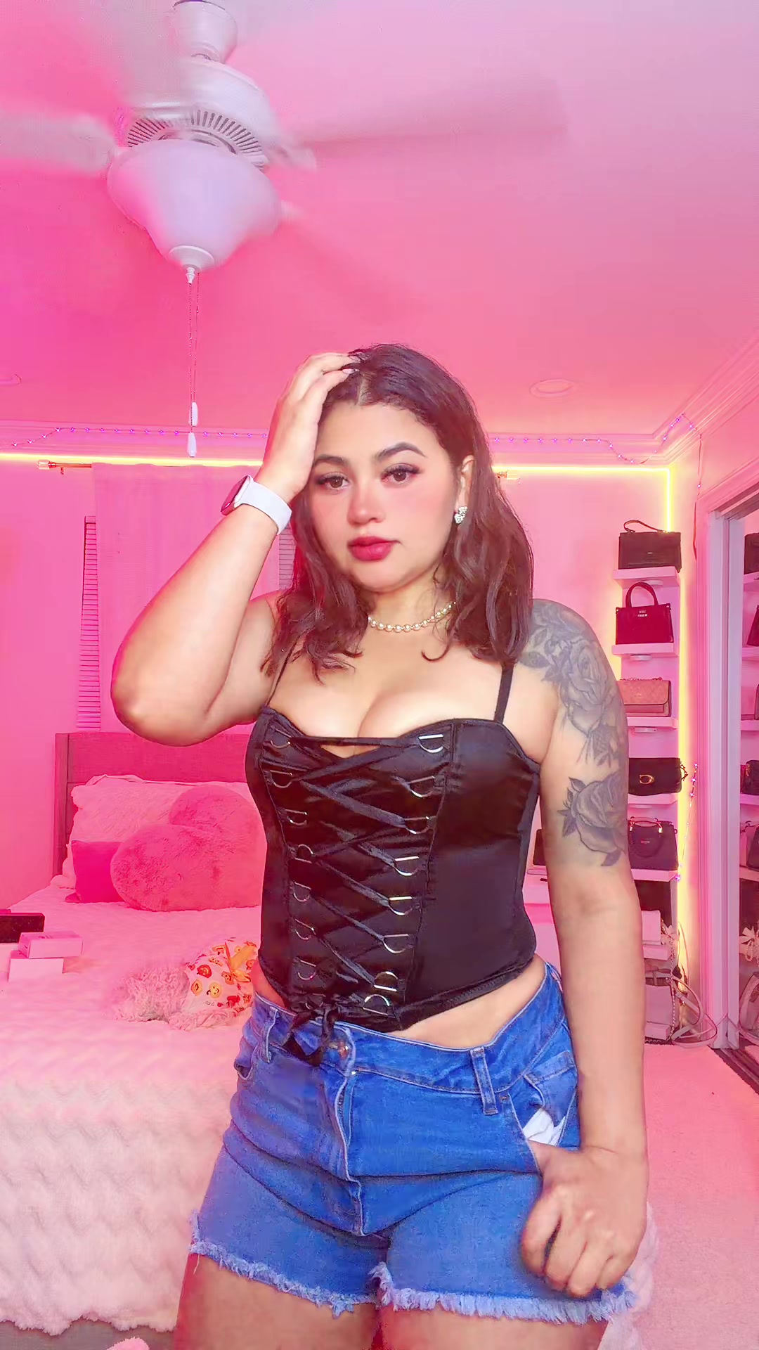 @🦖TIA YOSHY🌷🗽