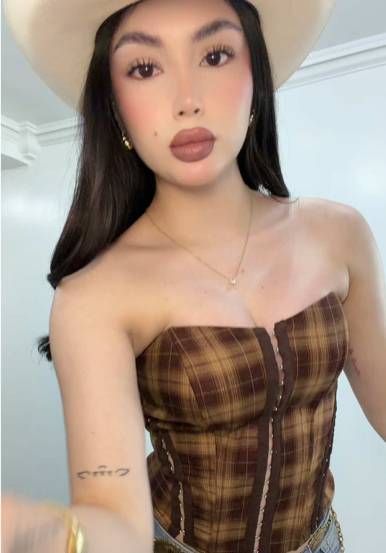 @Dollyy