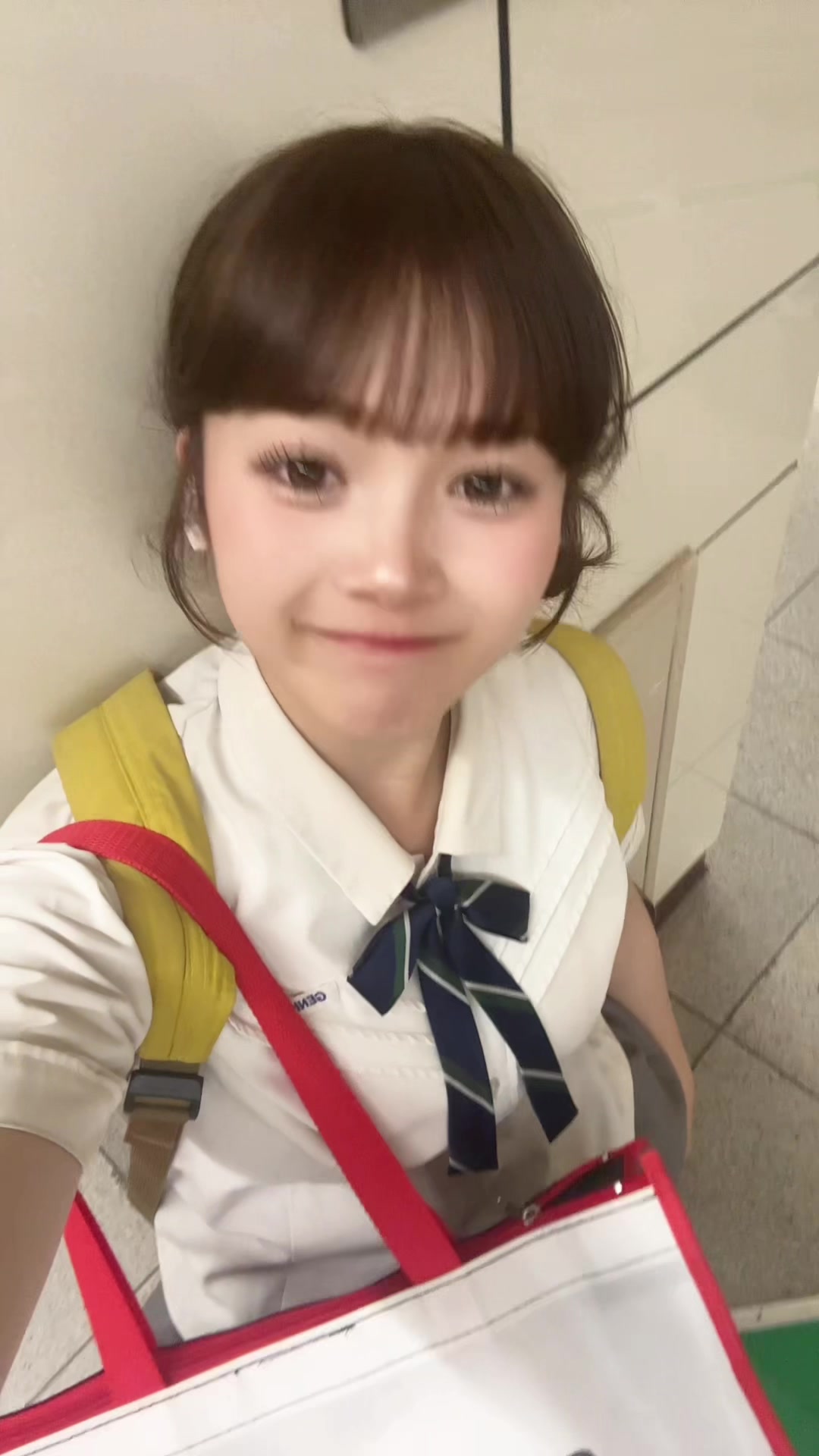 @ももみ