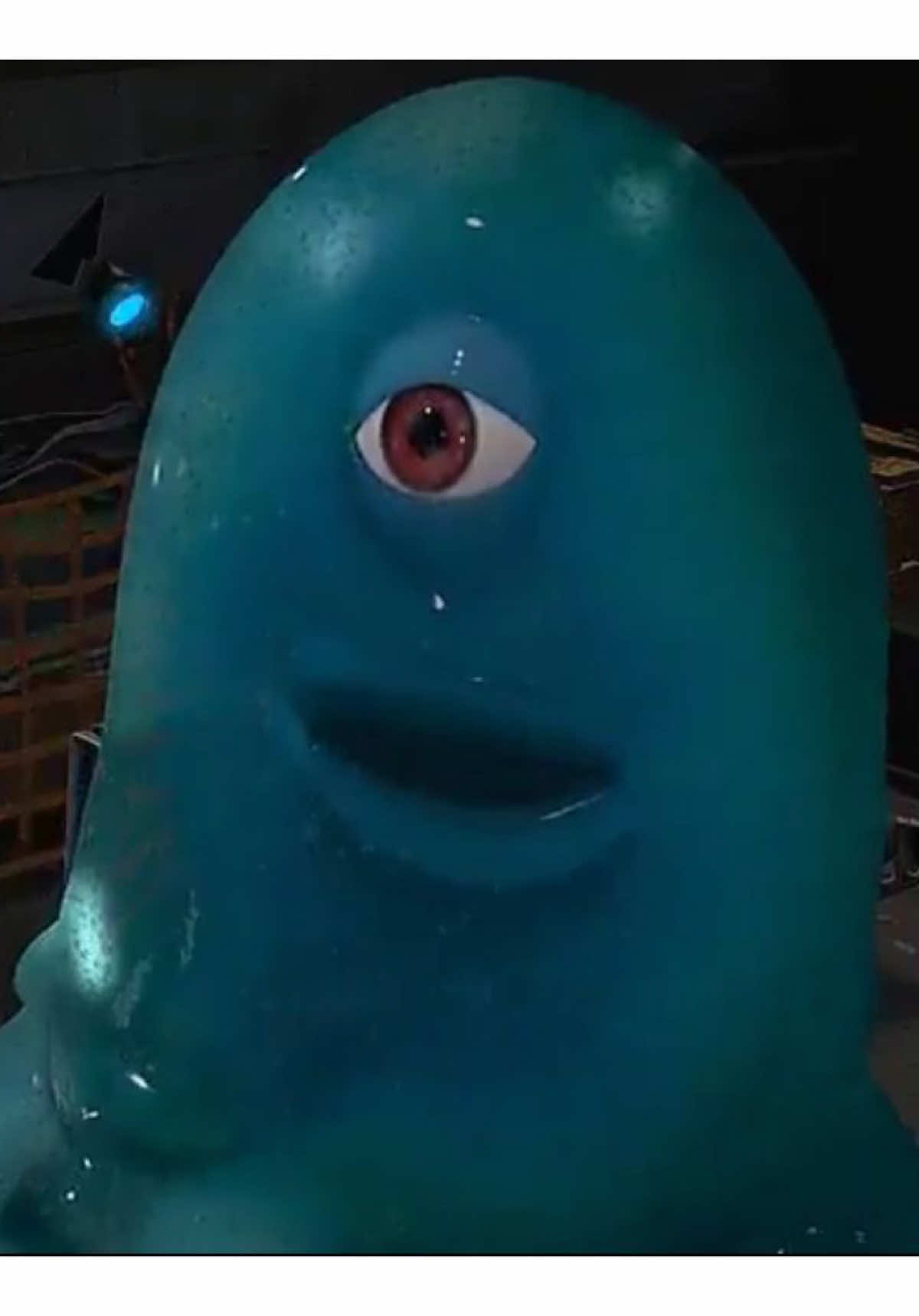 @weird0_