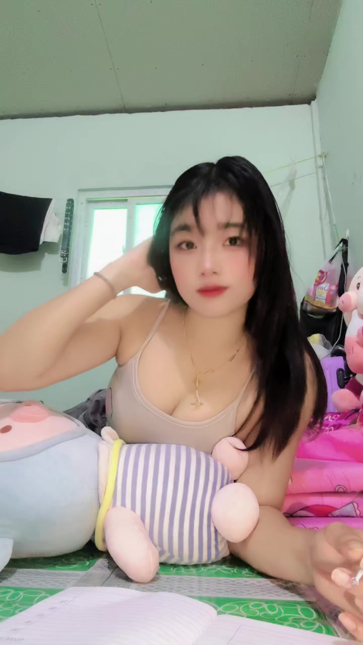 @Mãy🐼