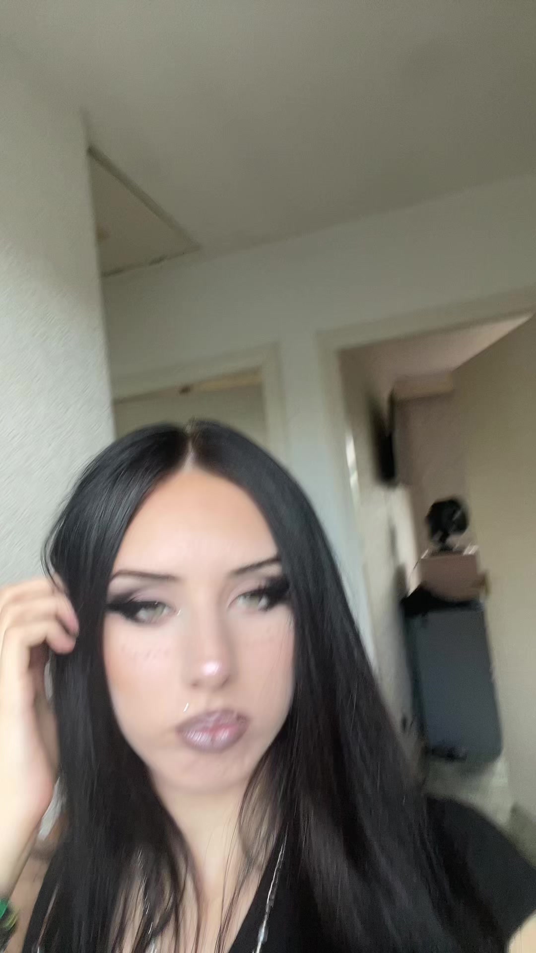 @absence2herr