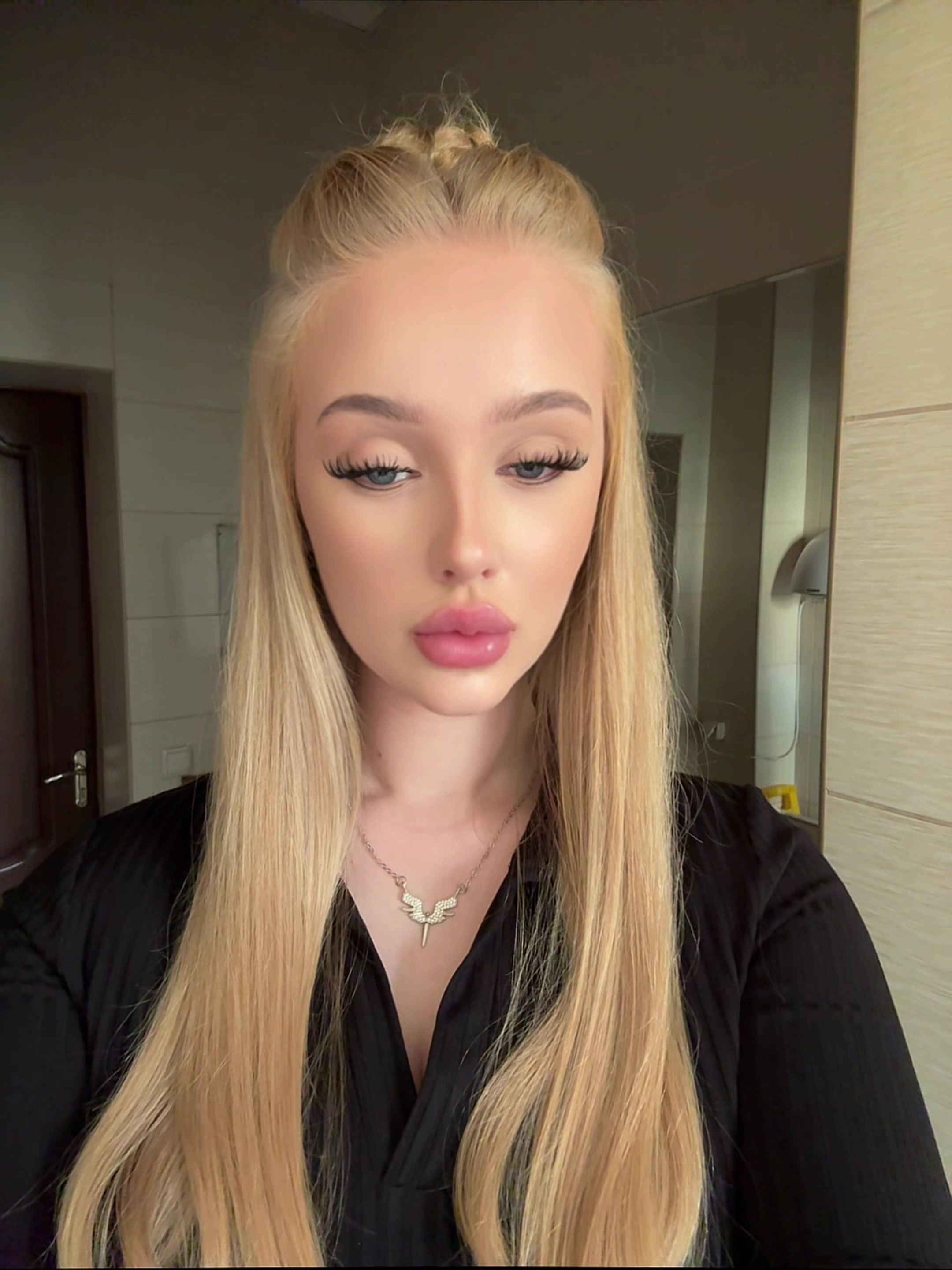 @Лера блонди