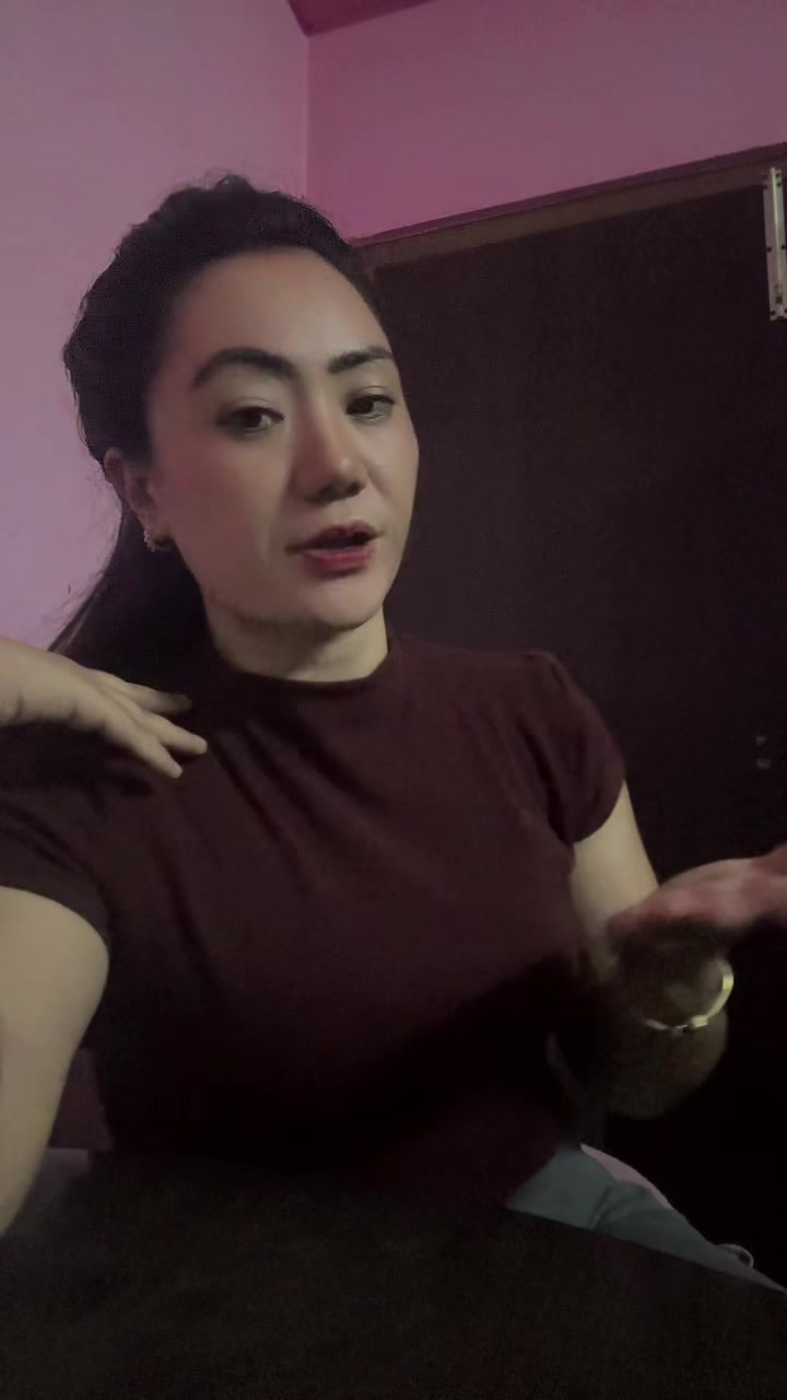 @Hira Maya Waiba