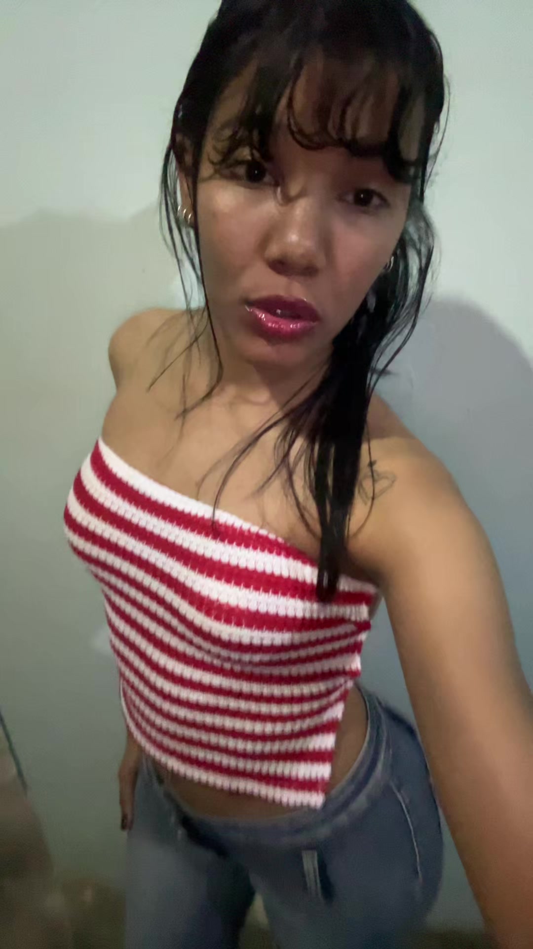 @️