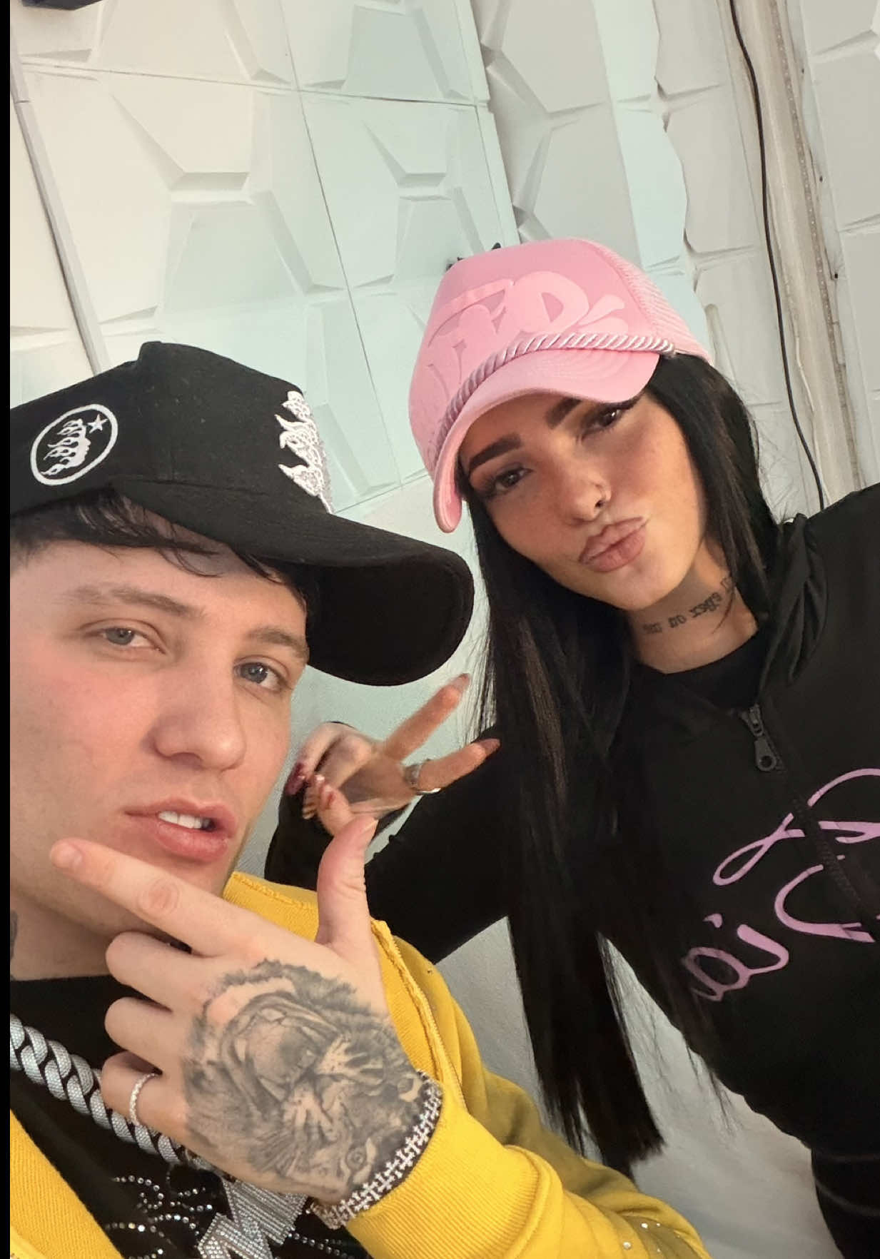 @VAINY
