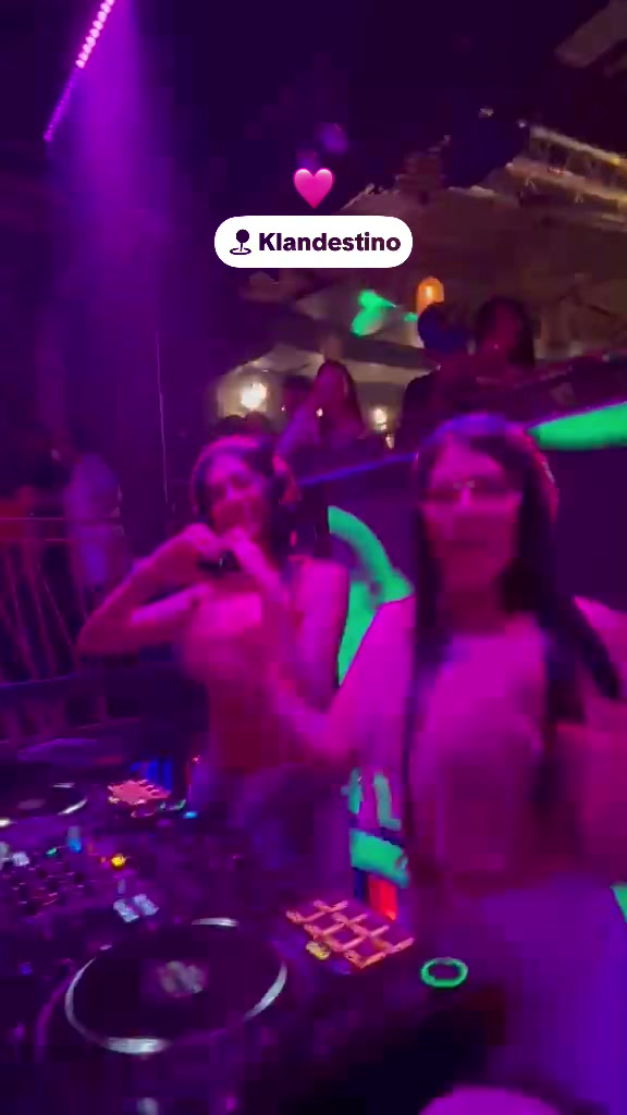 @DJ LAURA MICHELL👾