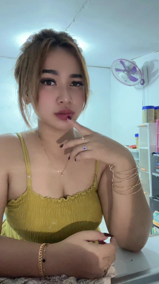 @julia frinella sari