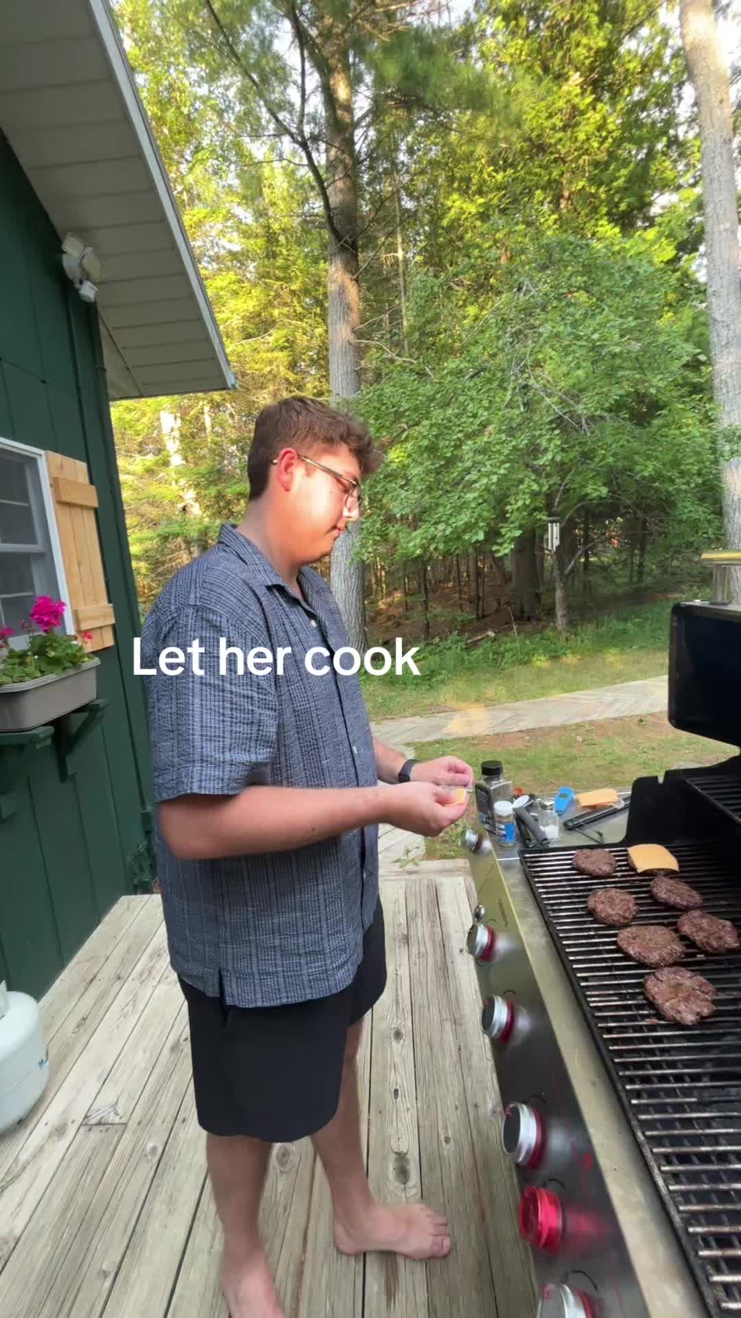 @Lilygoldman