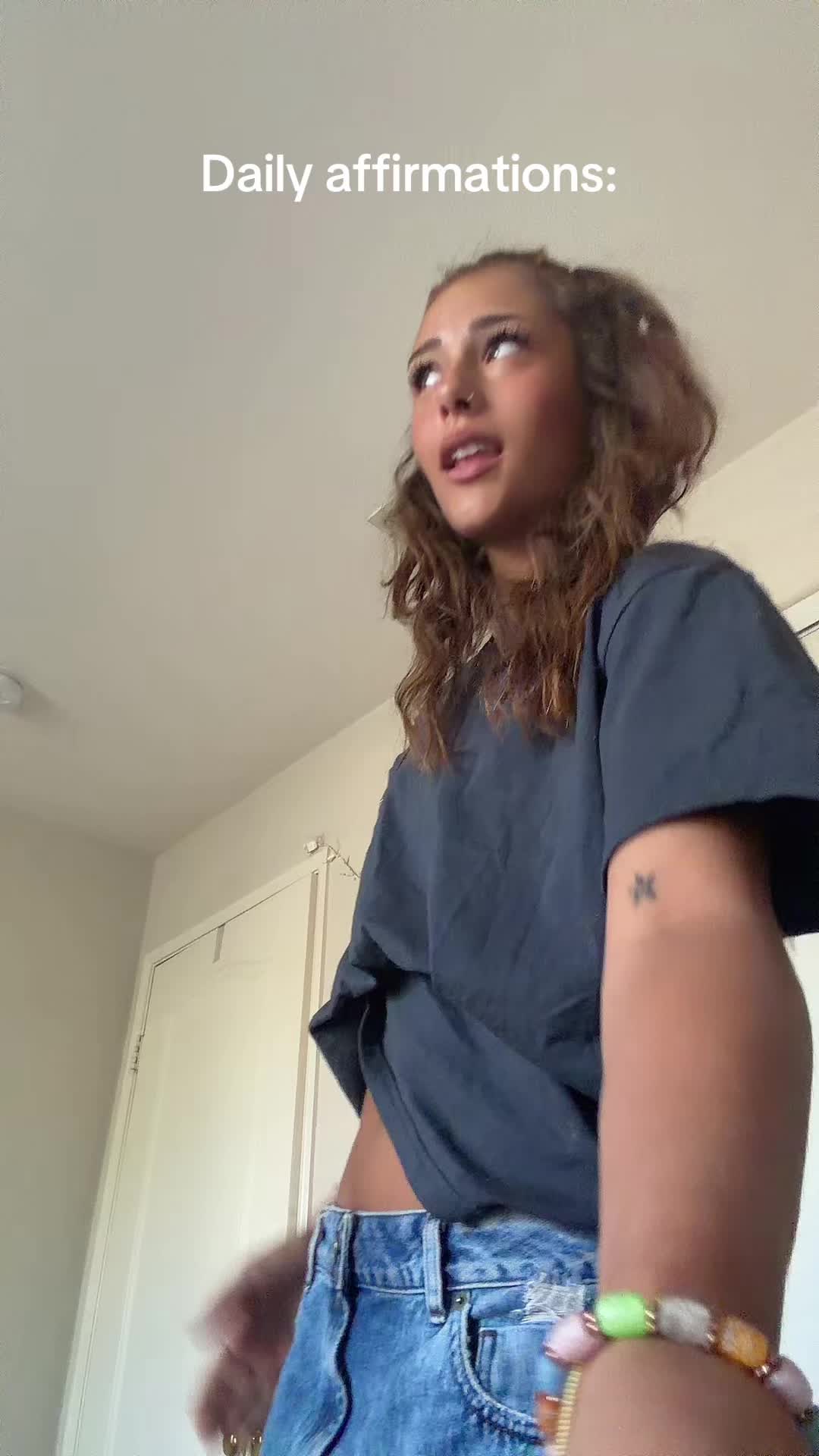 @freakazoidhoe