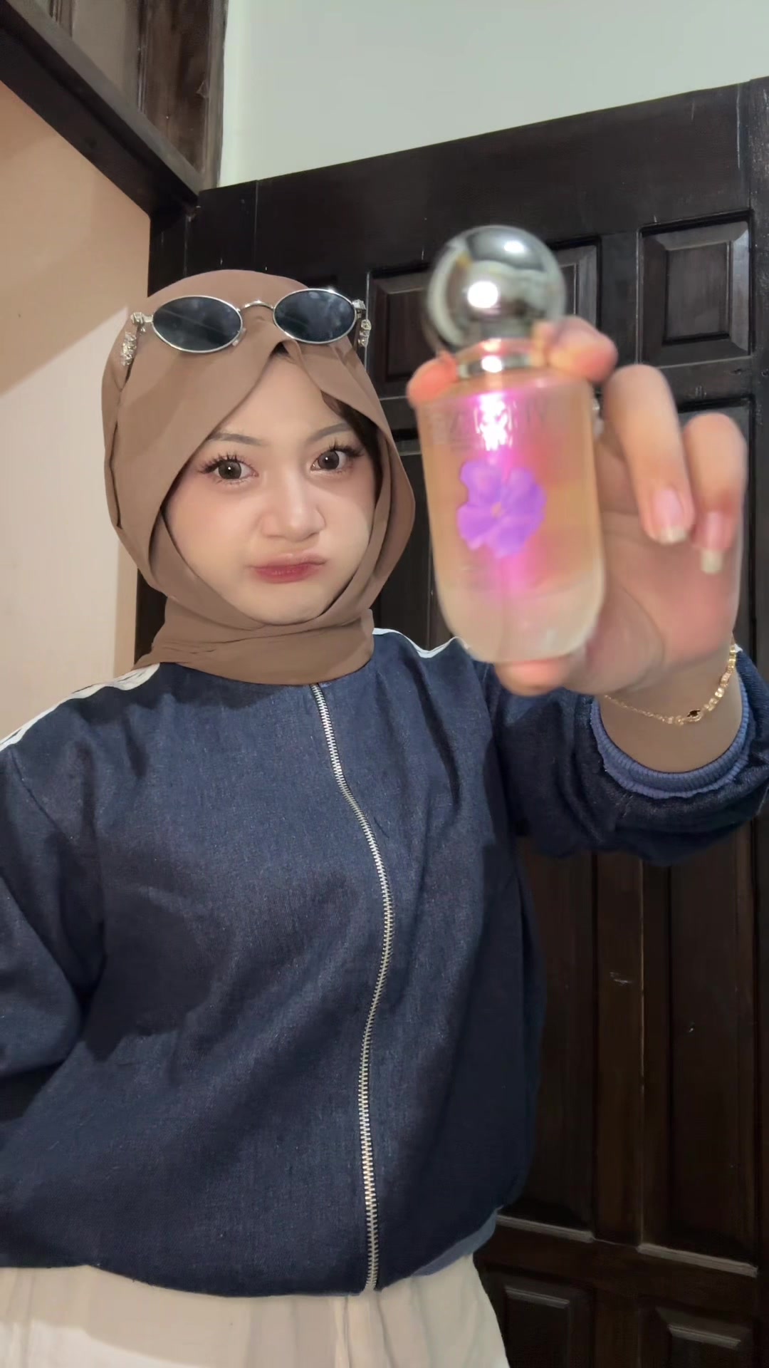 @r