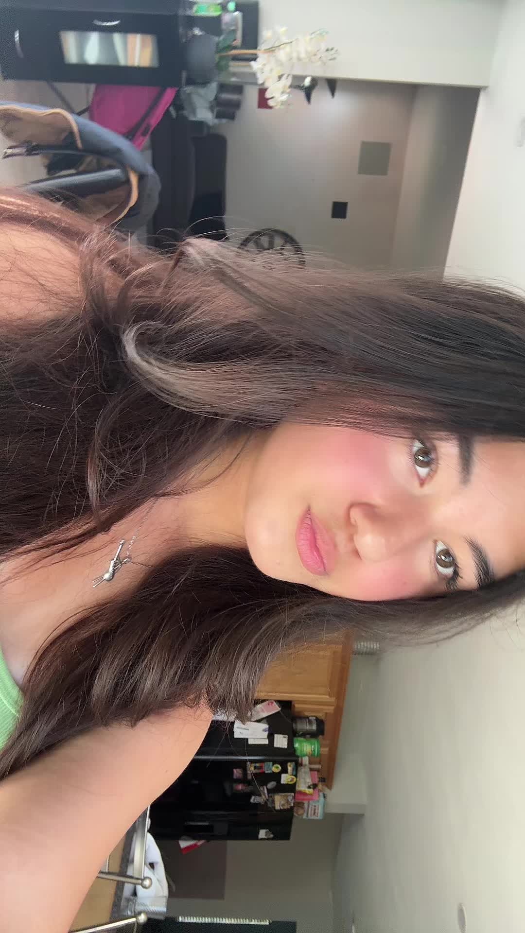 @chloe
