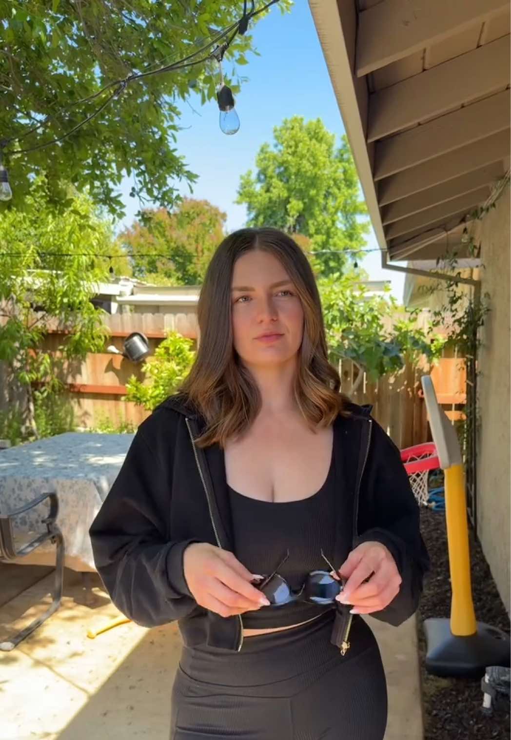 @naomiyepes
