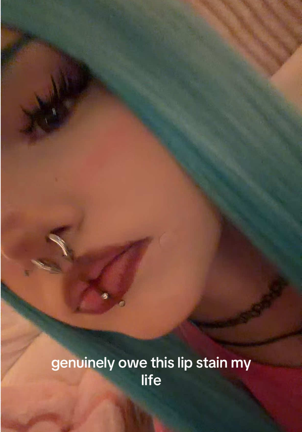 @￶