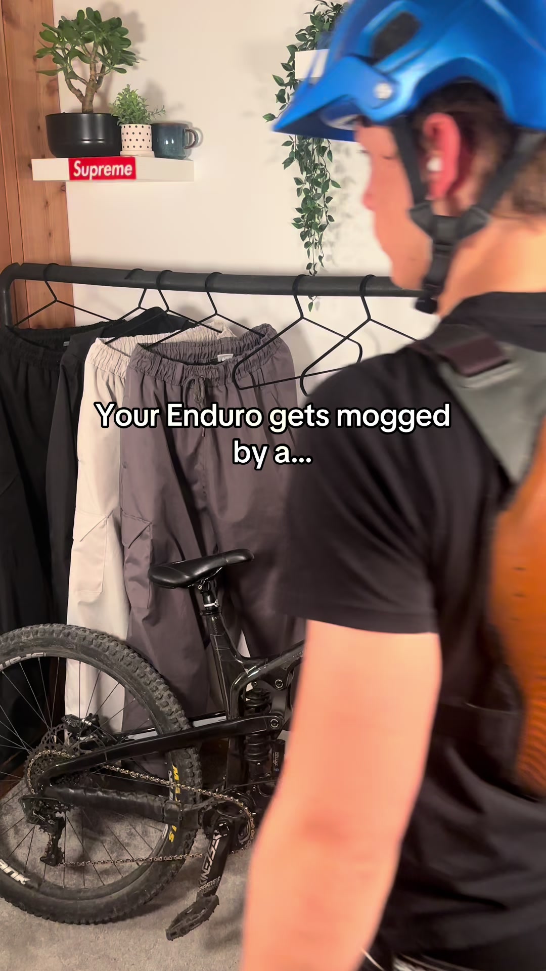 @Threads Snowpants