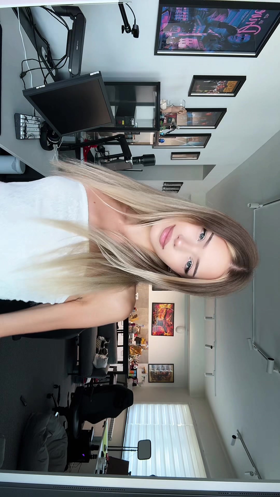 @VLATESSA