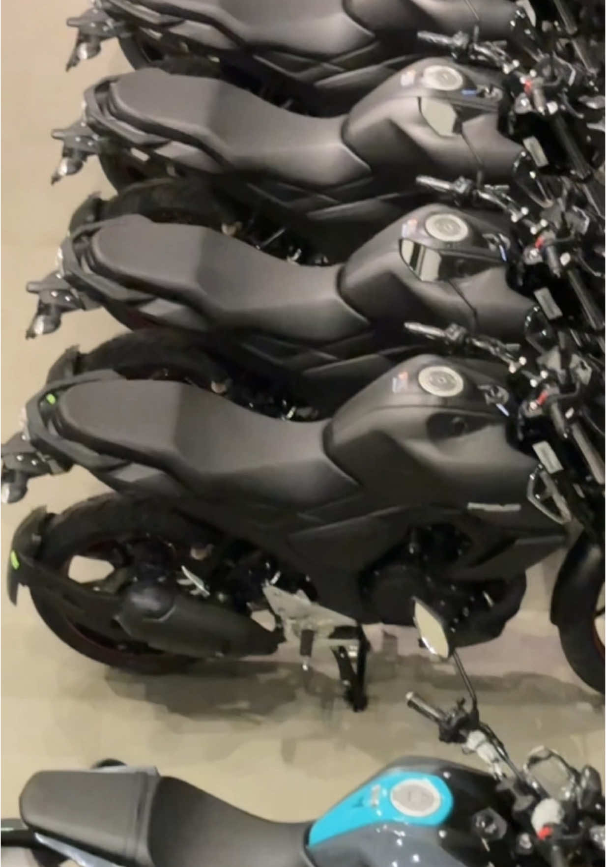 @Ashen Yamaha 🇱🇰