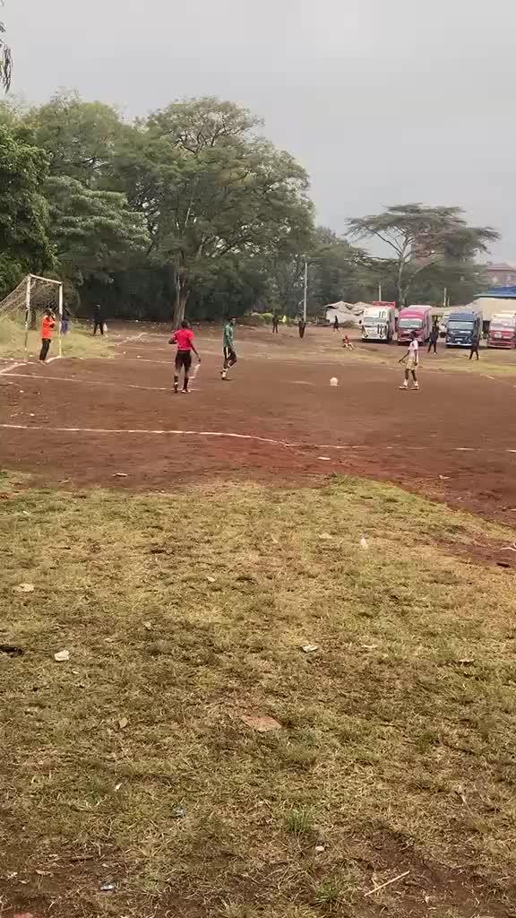 @CROWN FC 💙🤍💛